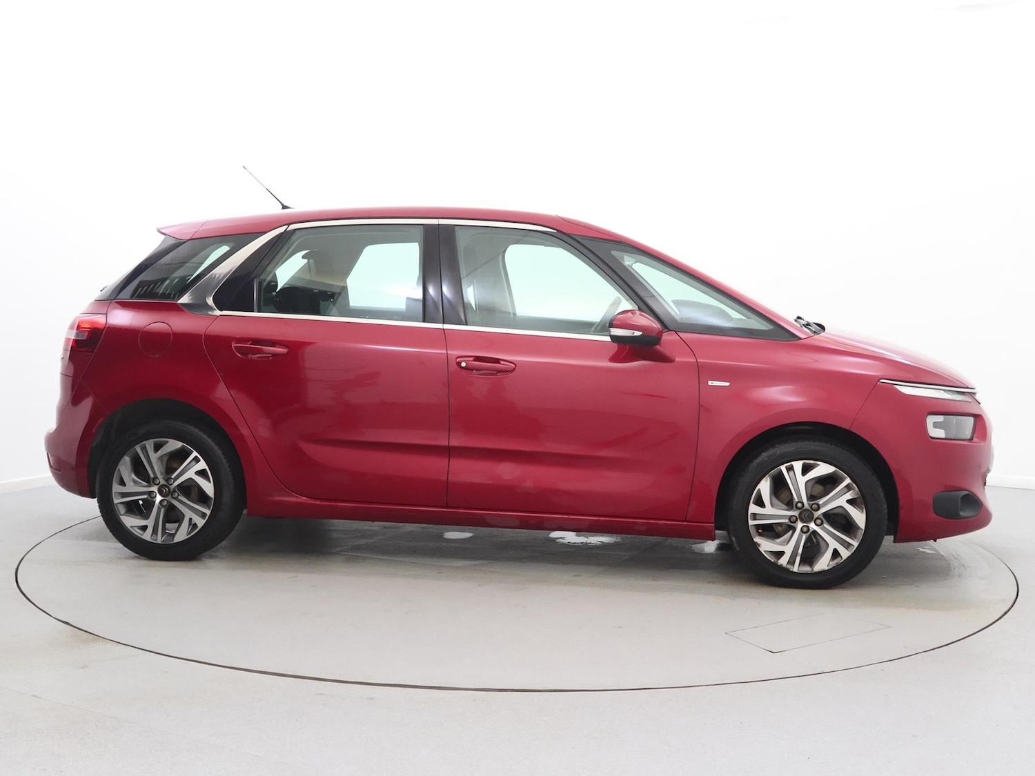 Used Citroen C4 Picasso 2016 for sale - 77316723: Photo 8