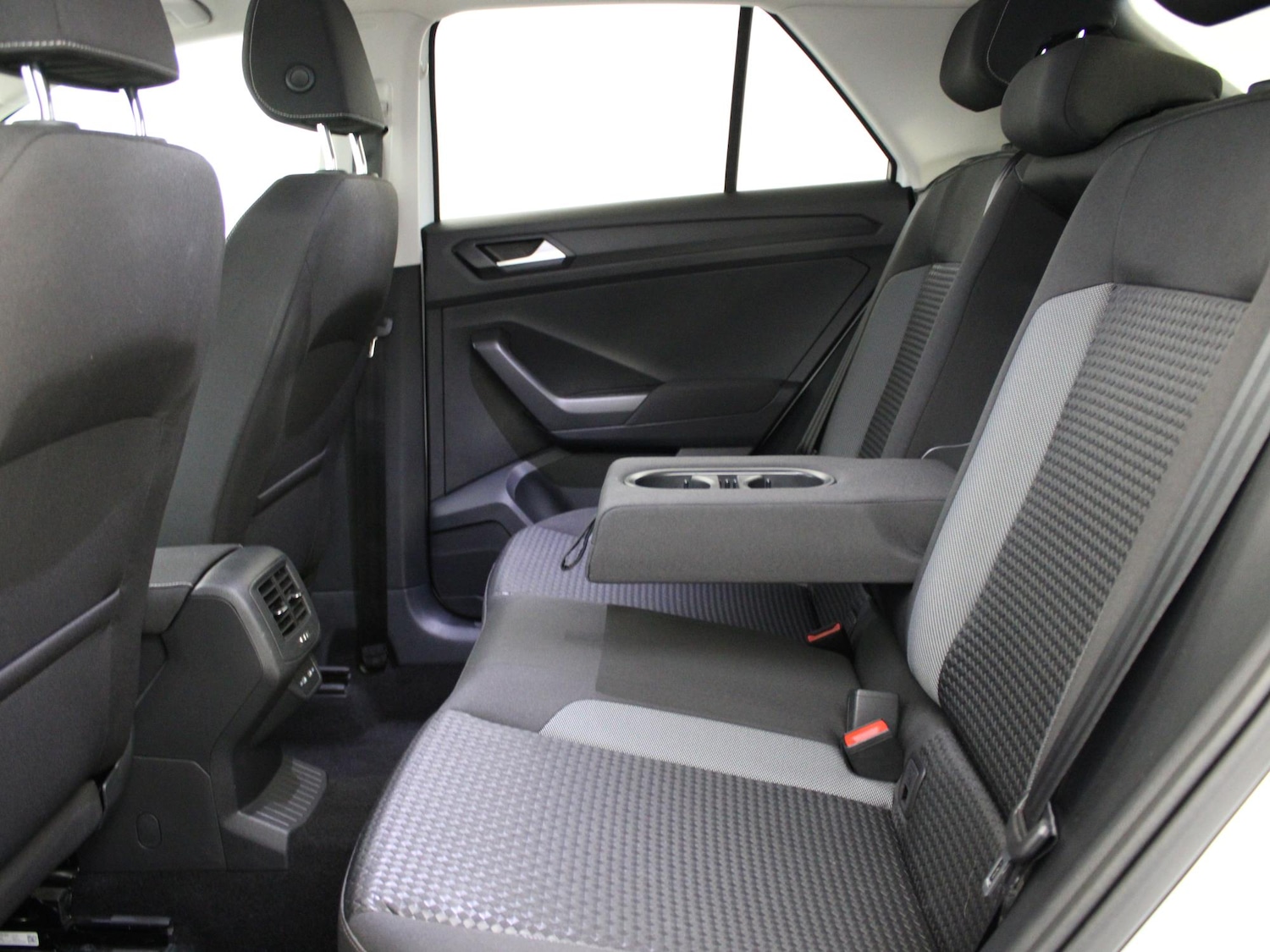 Used Volkswagen T-Roc 2021 for sale - 76274693: Photo 12