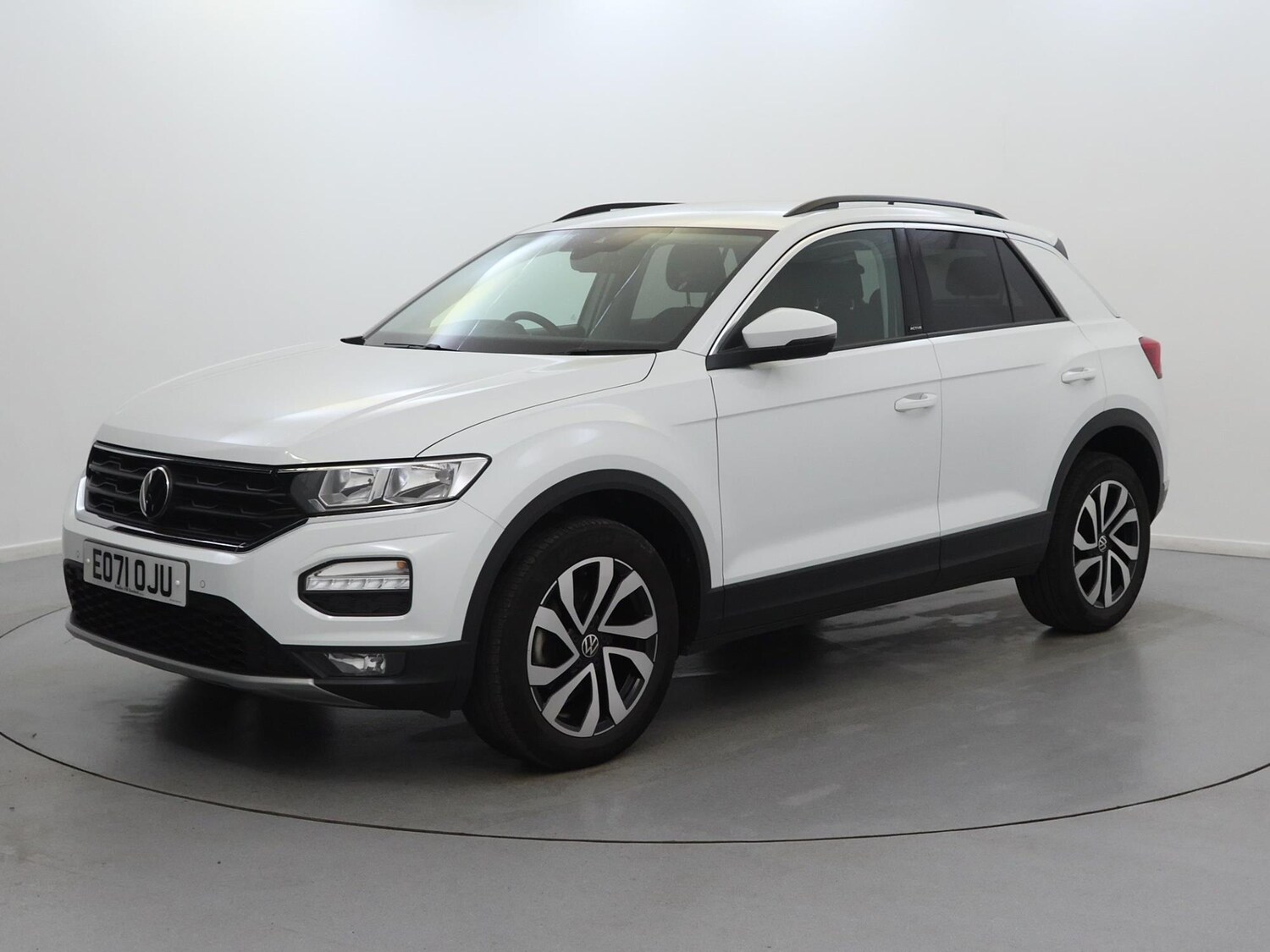 Used Volkswagen T-Roc 2021 for sale - 76274693: Photo 3