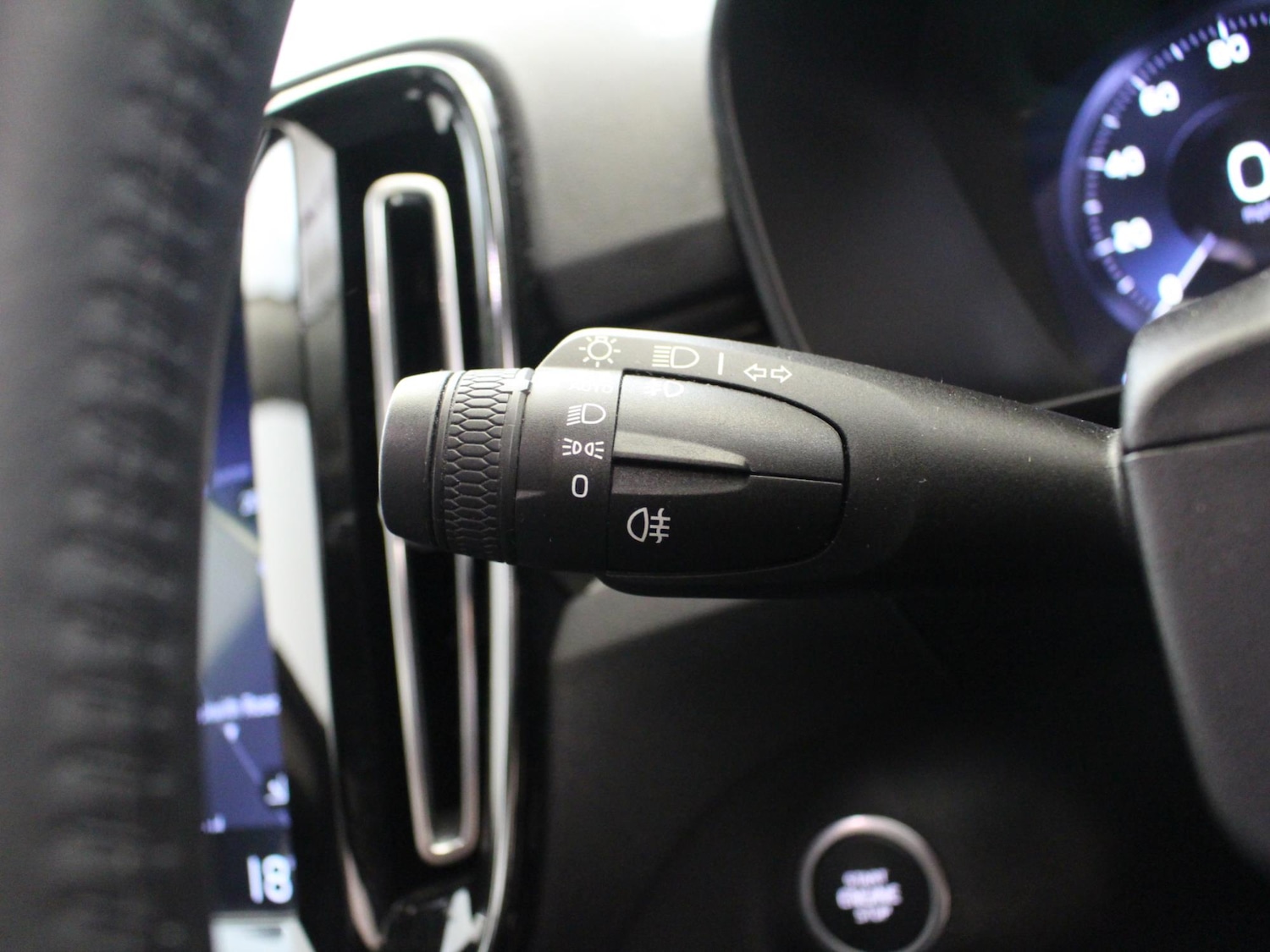 Used Volvo XC40 2020 for sale - 77000564: Photo 28