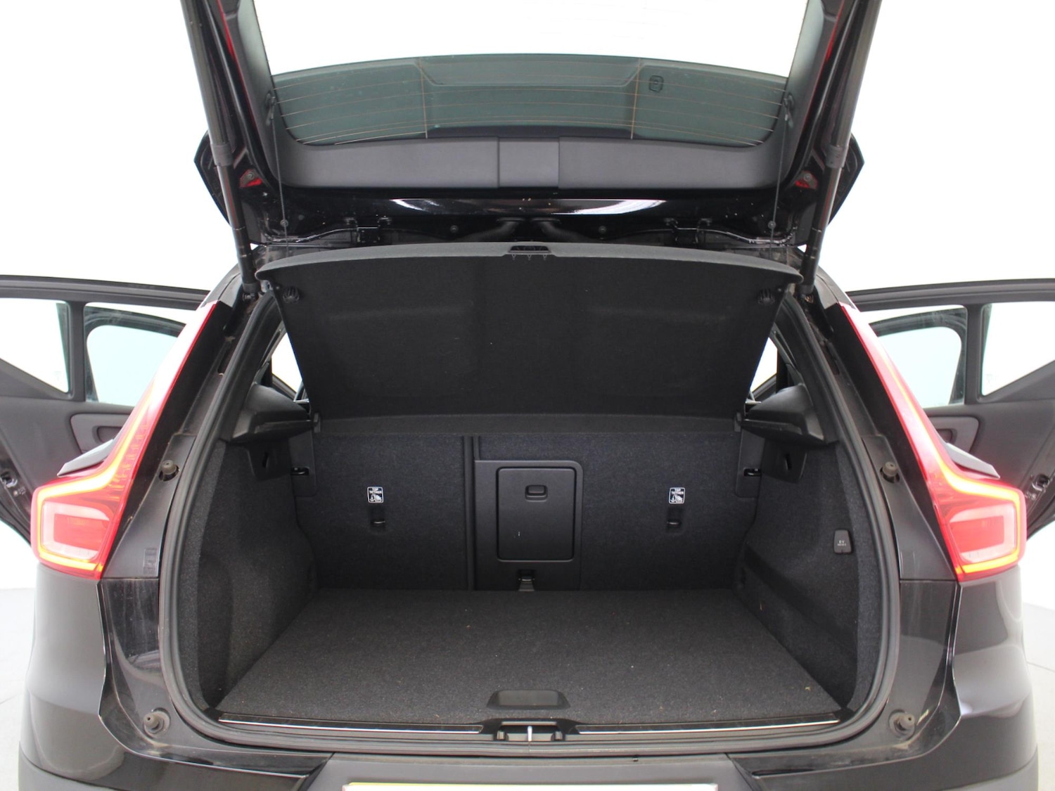 Used Volvo XC40 2020 for sale - 77000564: Photo 32