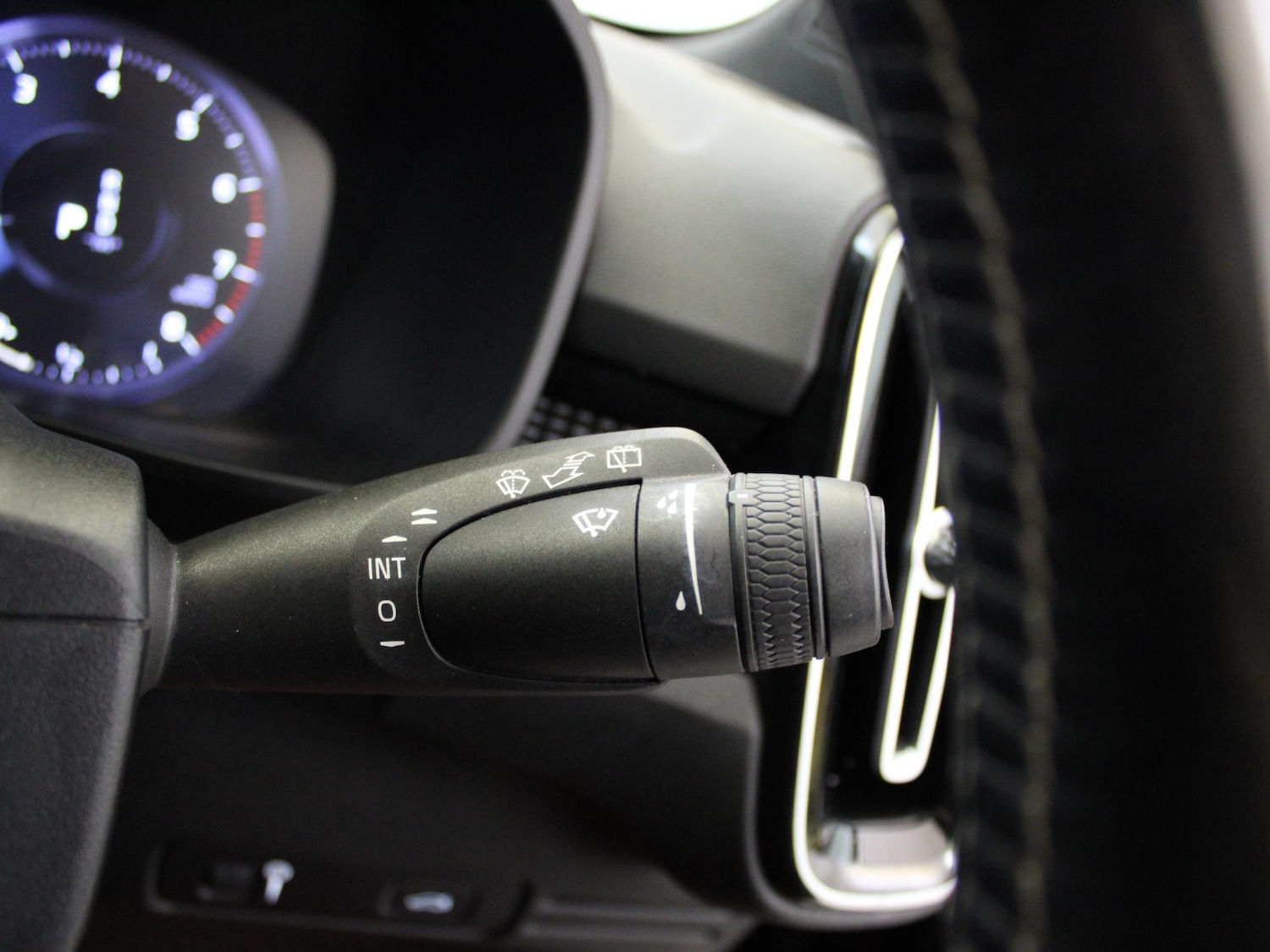 Used Volvo XC40 2019 for sale - 76662121: Photo 29