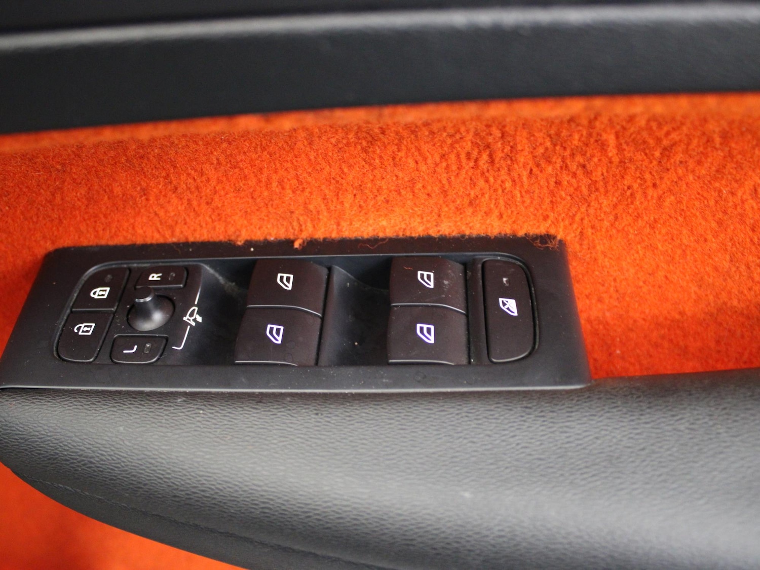 Used Volvo XC40 2019 for sale - 76662121: Photo 32