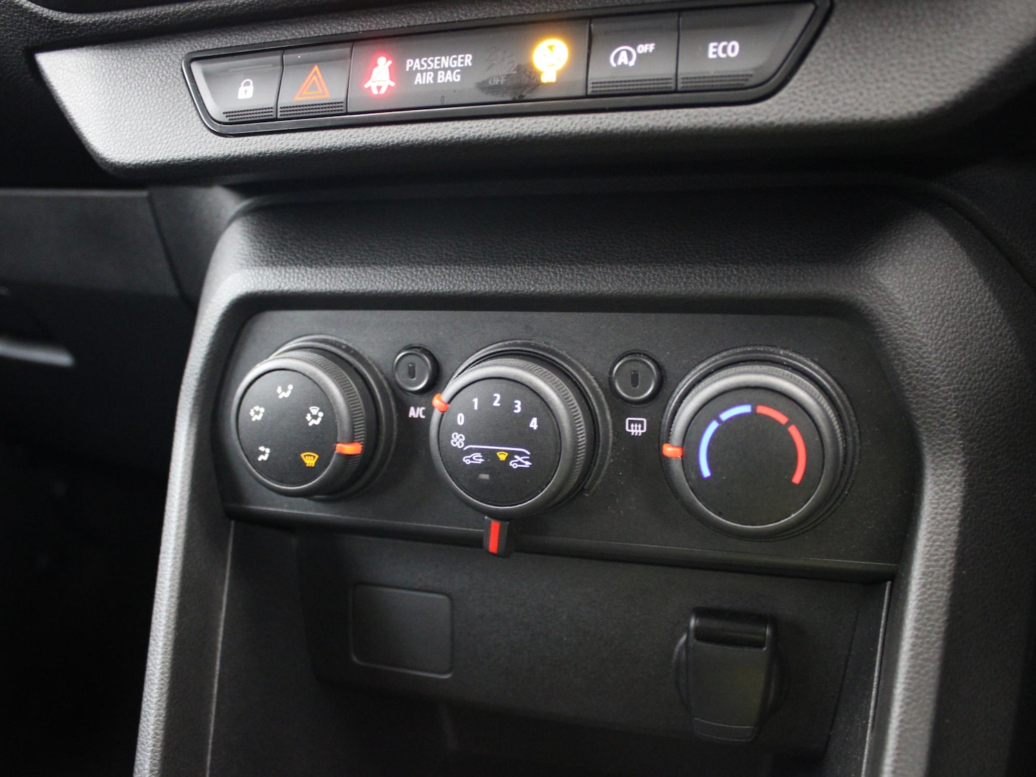 Used Dacia Sandero 2022 for sale - 76587947: Photo 17