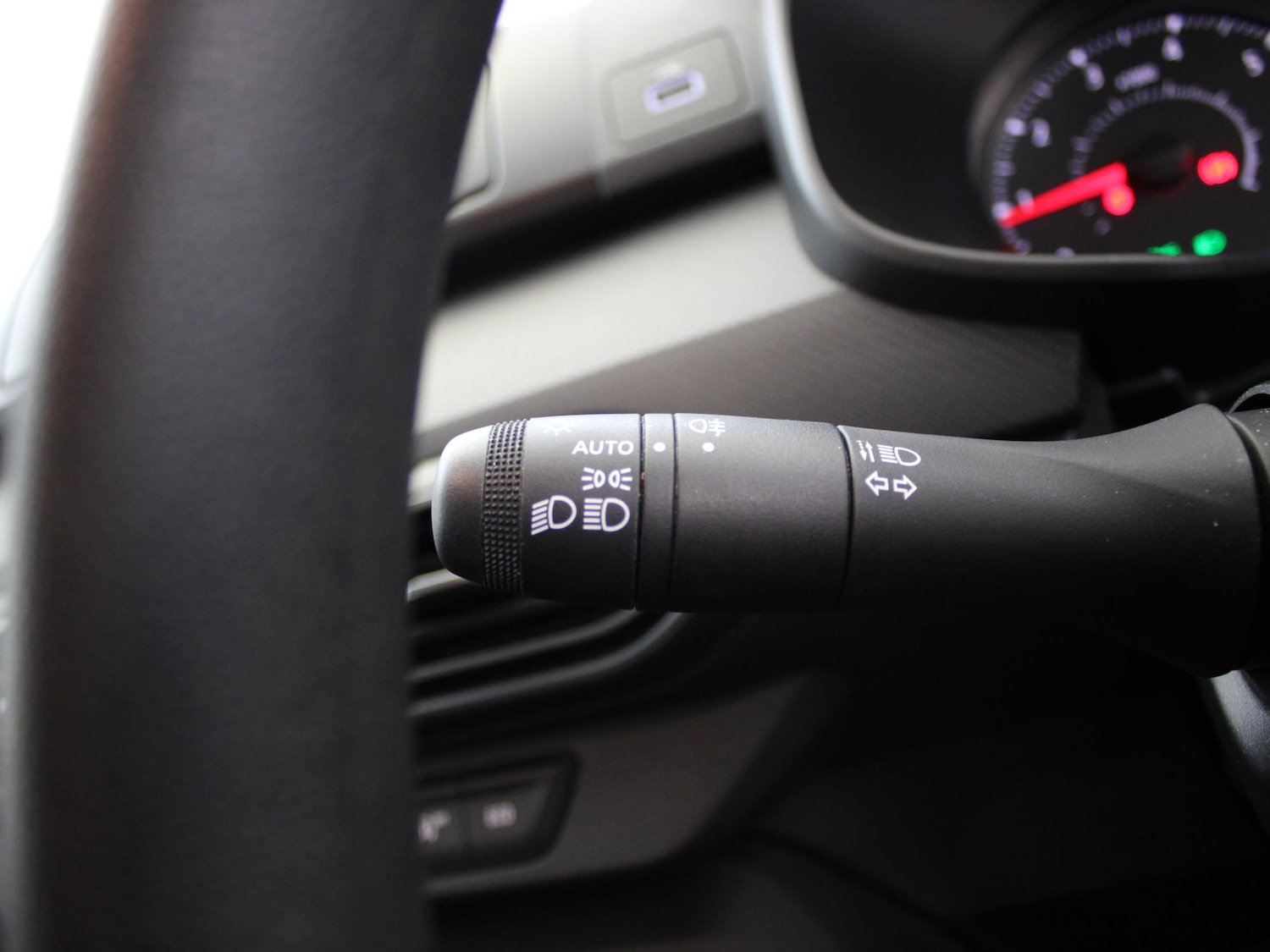 Used Dacia Sandero 2022 for sale - 76587947: Photo 23