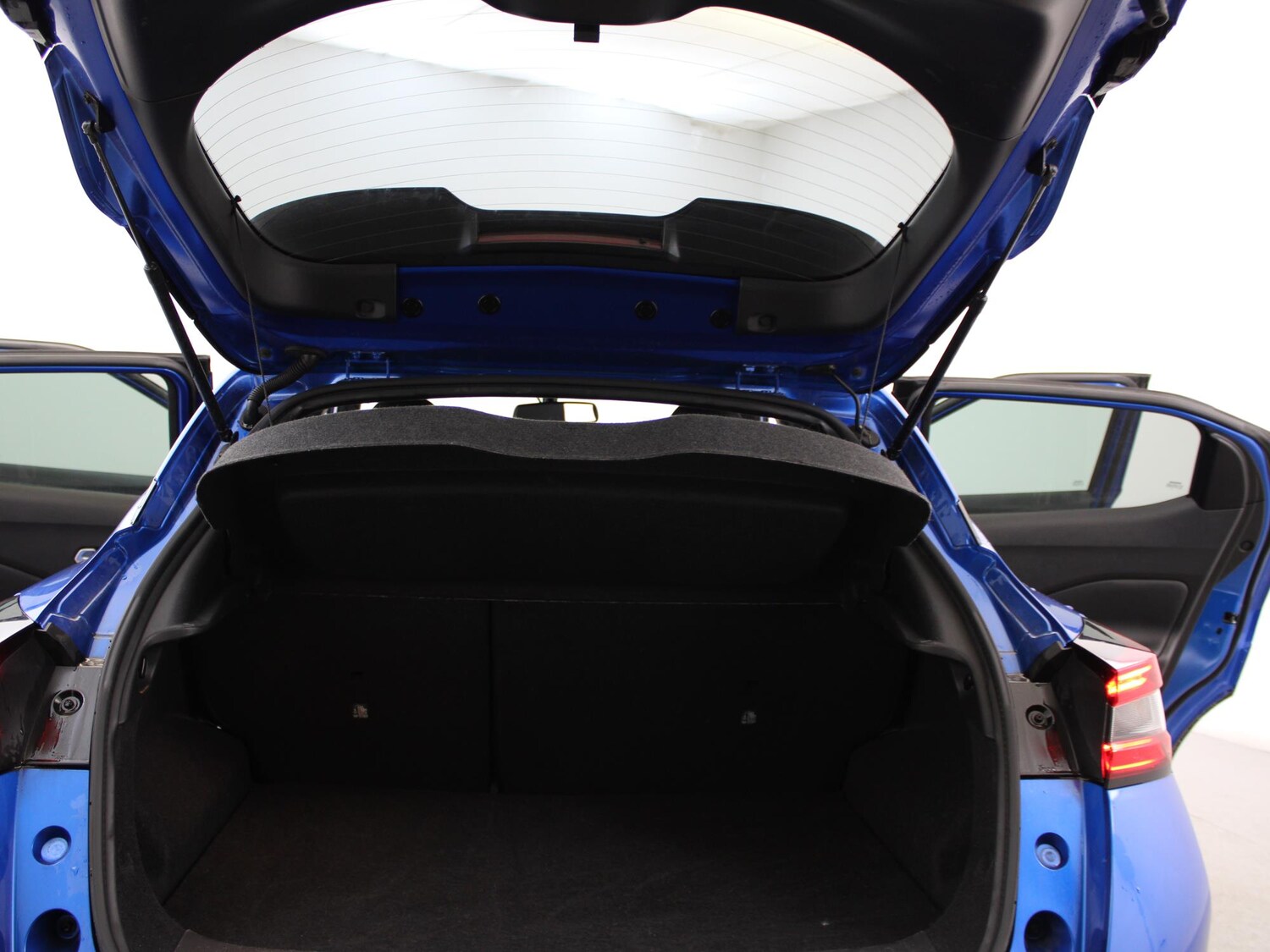 Used Nissan Other 2024 for sale - 77687103: Photo 30