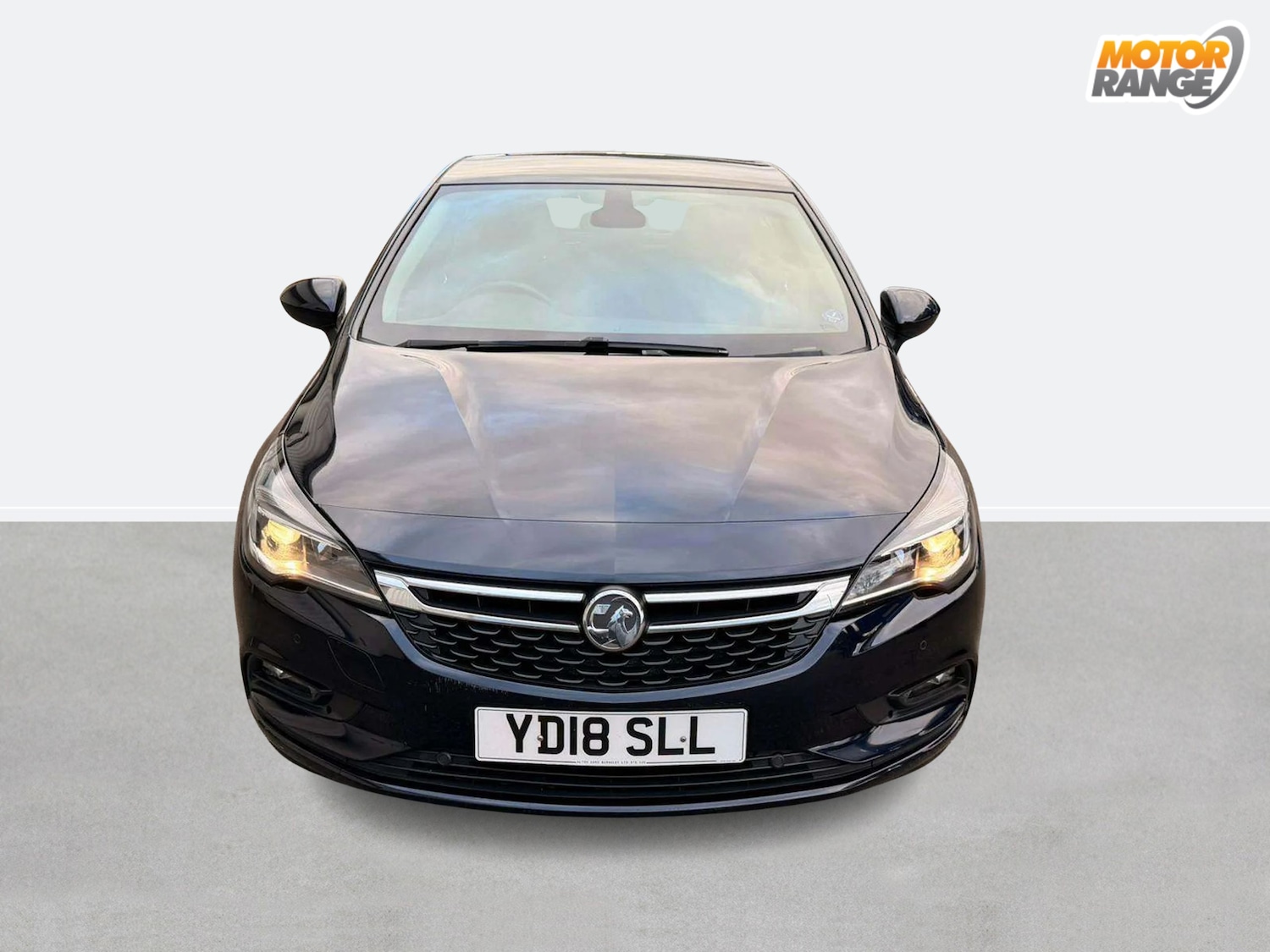 Used Vauxhall Astra 2018 for sale - 78052845: Photo 2