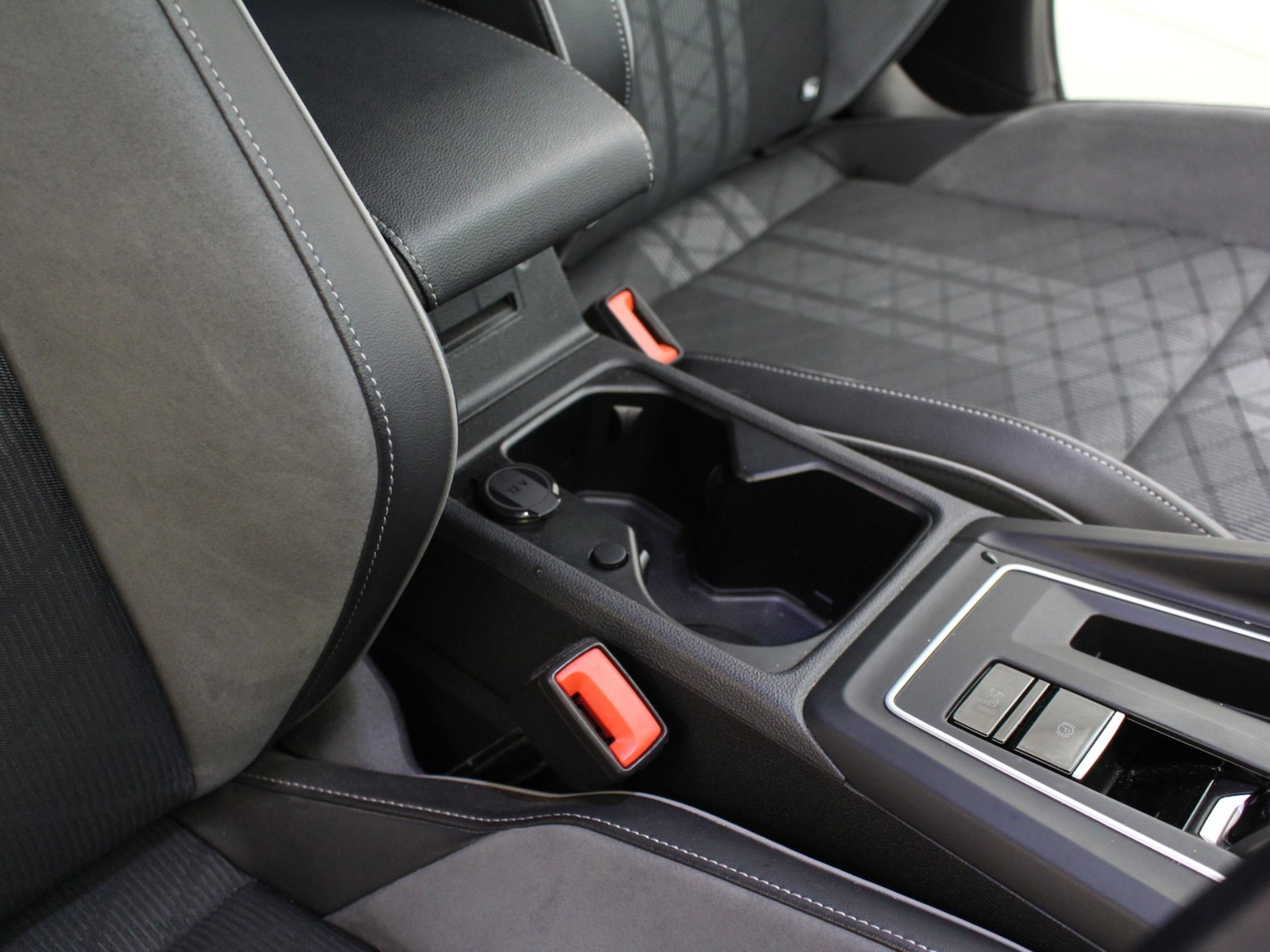 Used Volkswagen Golf 2020 for sale - 77398070: Photo 34