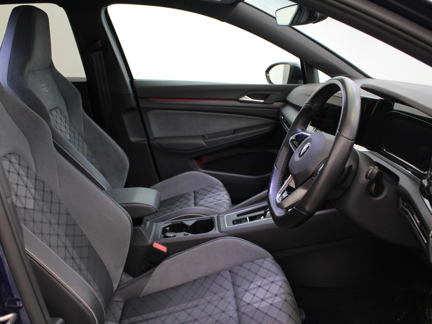 Used Volkswagen Golf 2020 for sale - 77398070: Photo 9