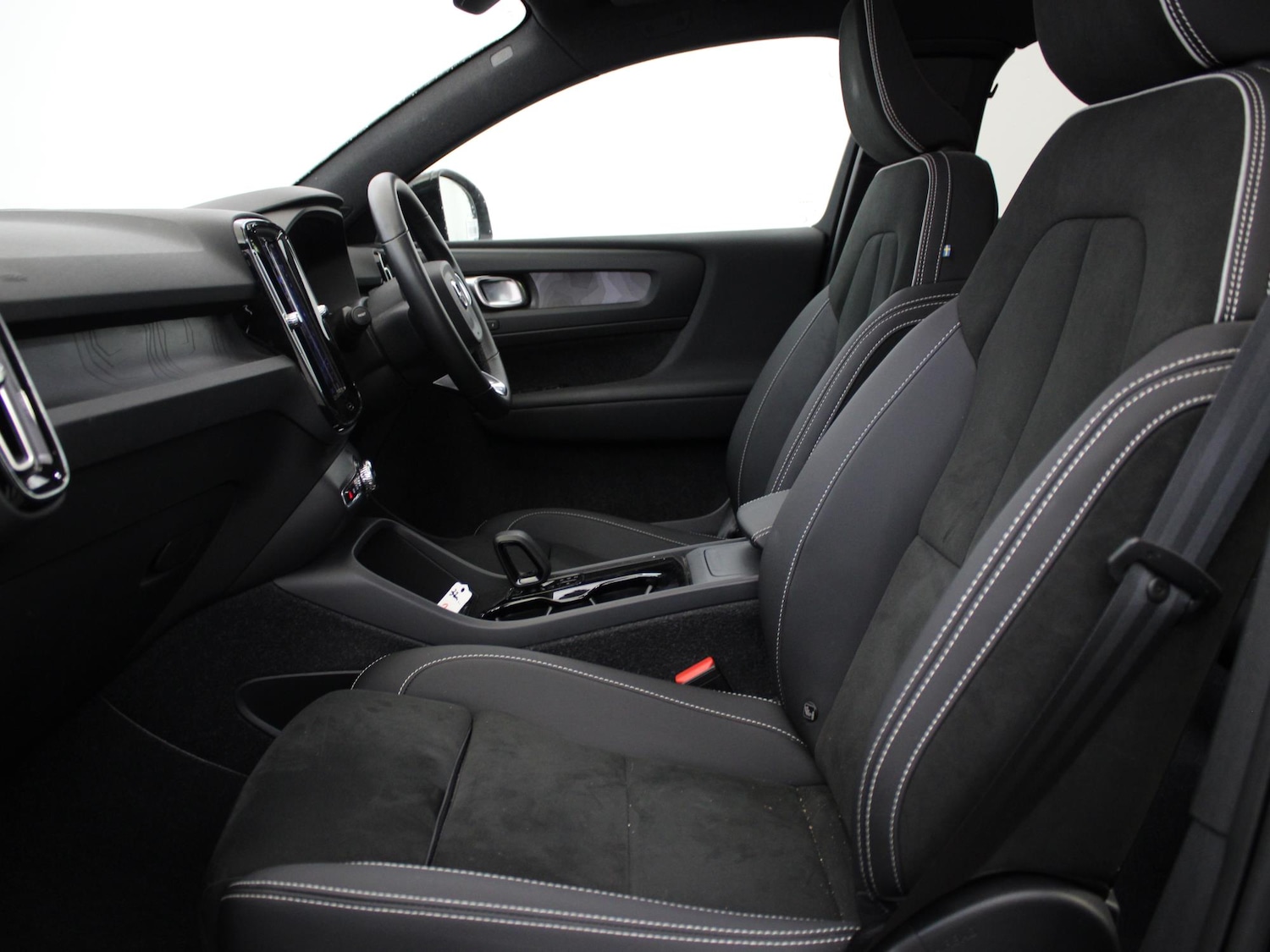 Used Volvo C40 2022 for sale - 77011511: Photo 10