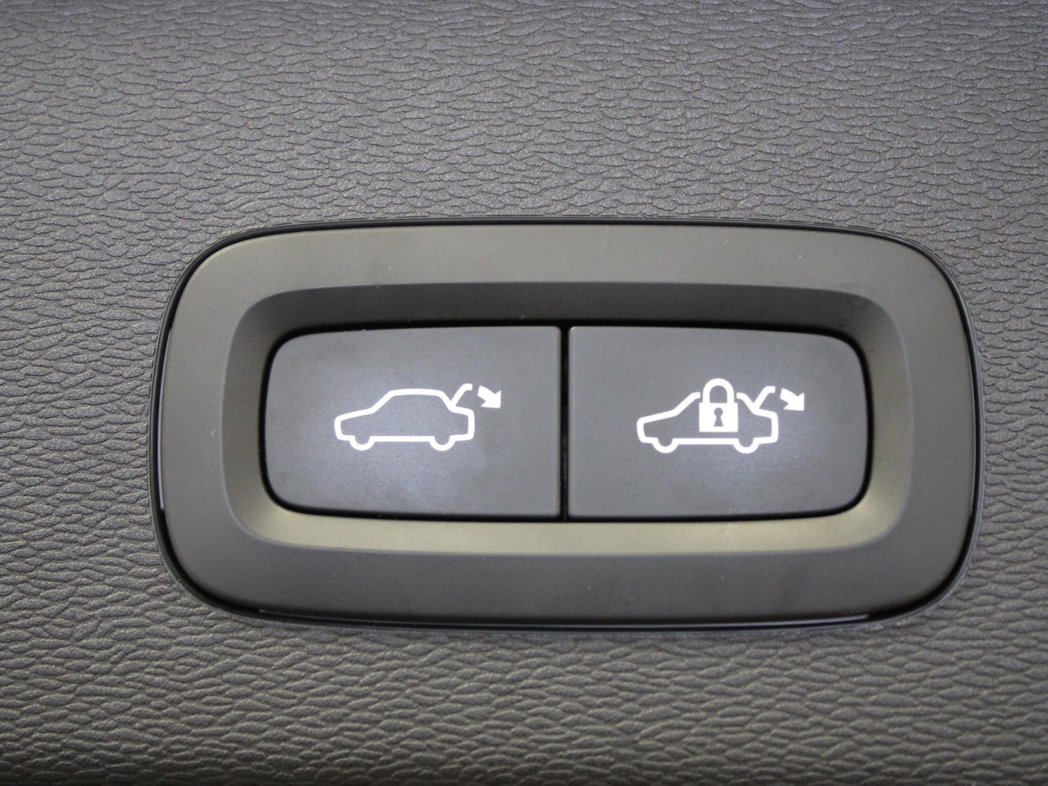 Used Volvo C40 2022 for sale - 77011511: Photo 24