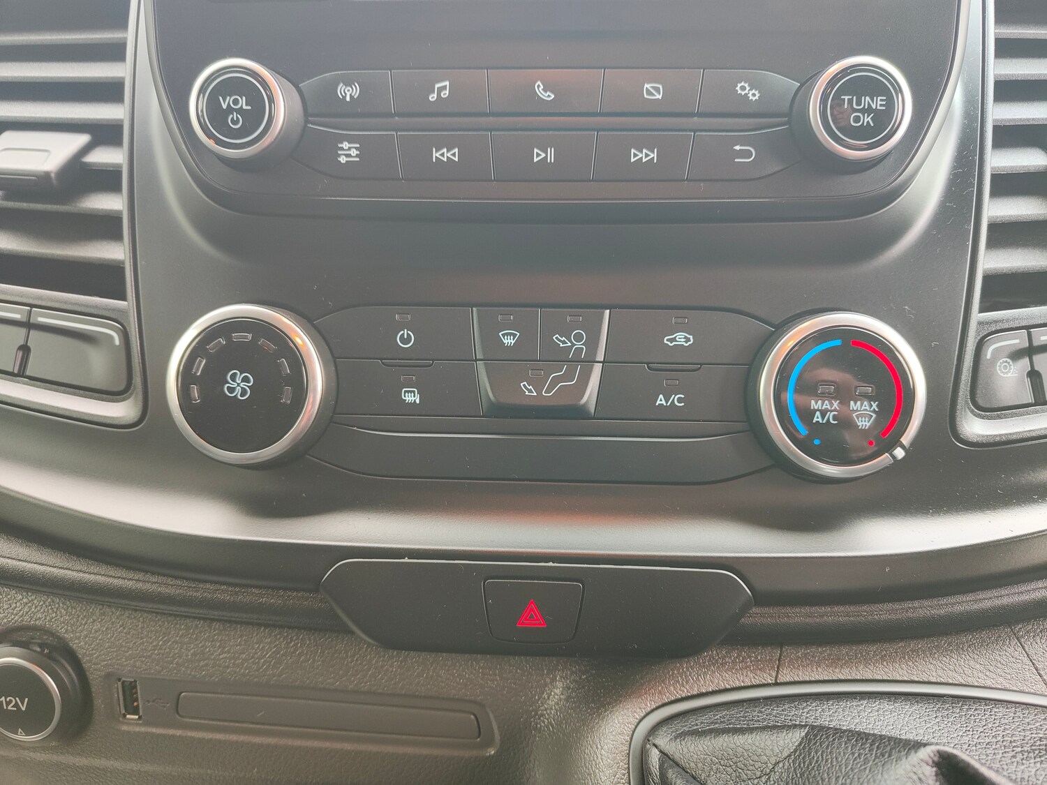 Used Ford Transit Custom 2020 for sale - 77742136: Photo 8