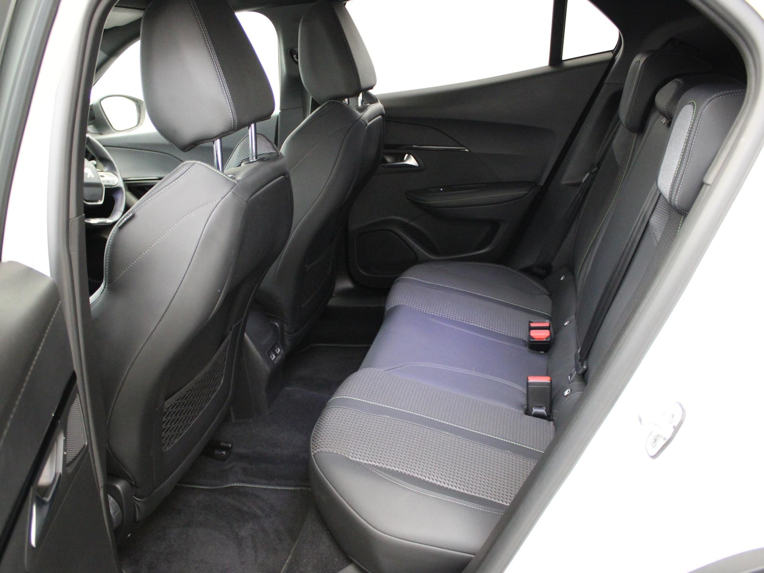 Used Peugeot 2008 2022 for sale - 77973305: Photo 10