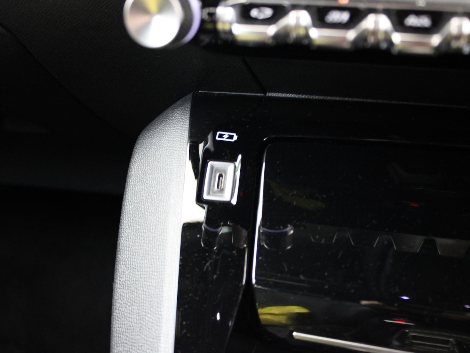 Used Peugeot 2008 2022 for sale - 77973305: Photo 24