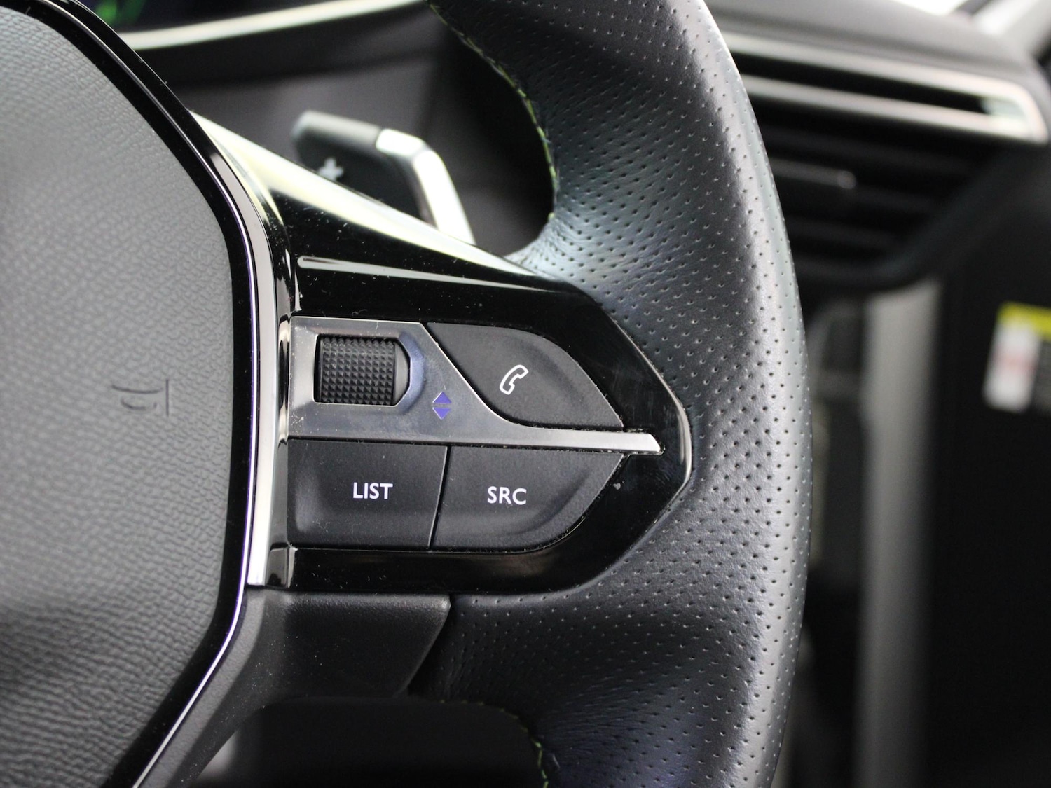 Used Peugeot 2008 2022 for sale - 77973305: Photo 30