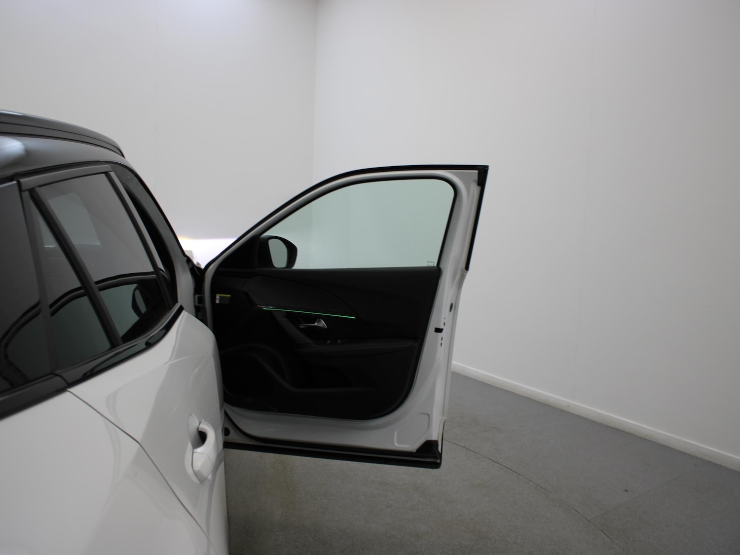 Used Peugeot 2008 2022 for sale - 77973305: Photo 34