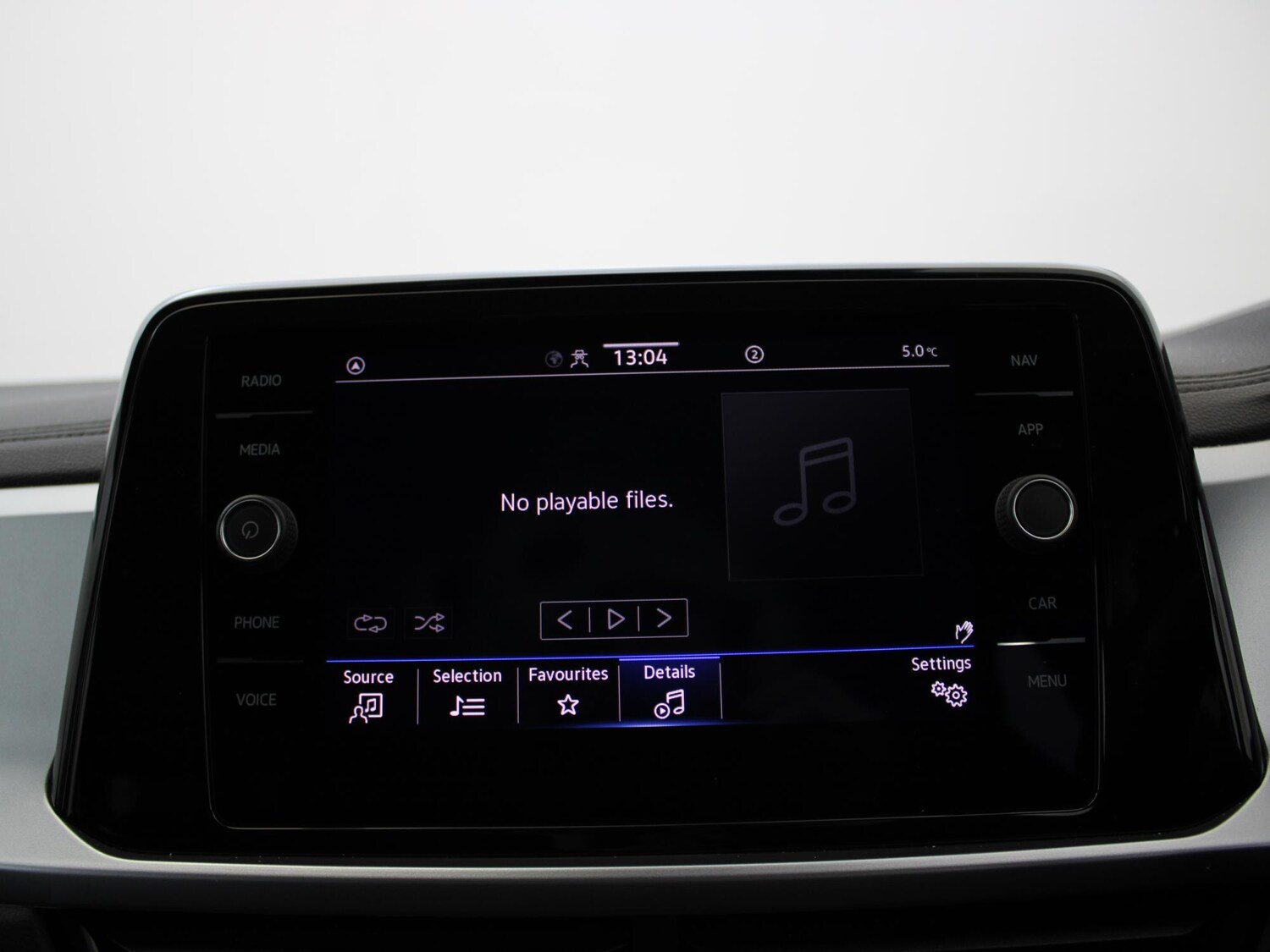 Used Volkswagen T-Roc 2023 for sale - 76916451: Photo 22