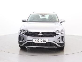 Used Volkswagen T-Roc 2023 for sale - 76916451: Photo