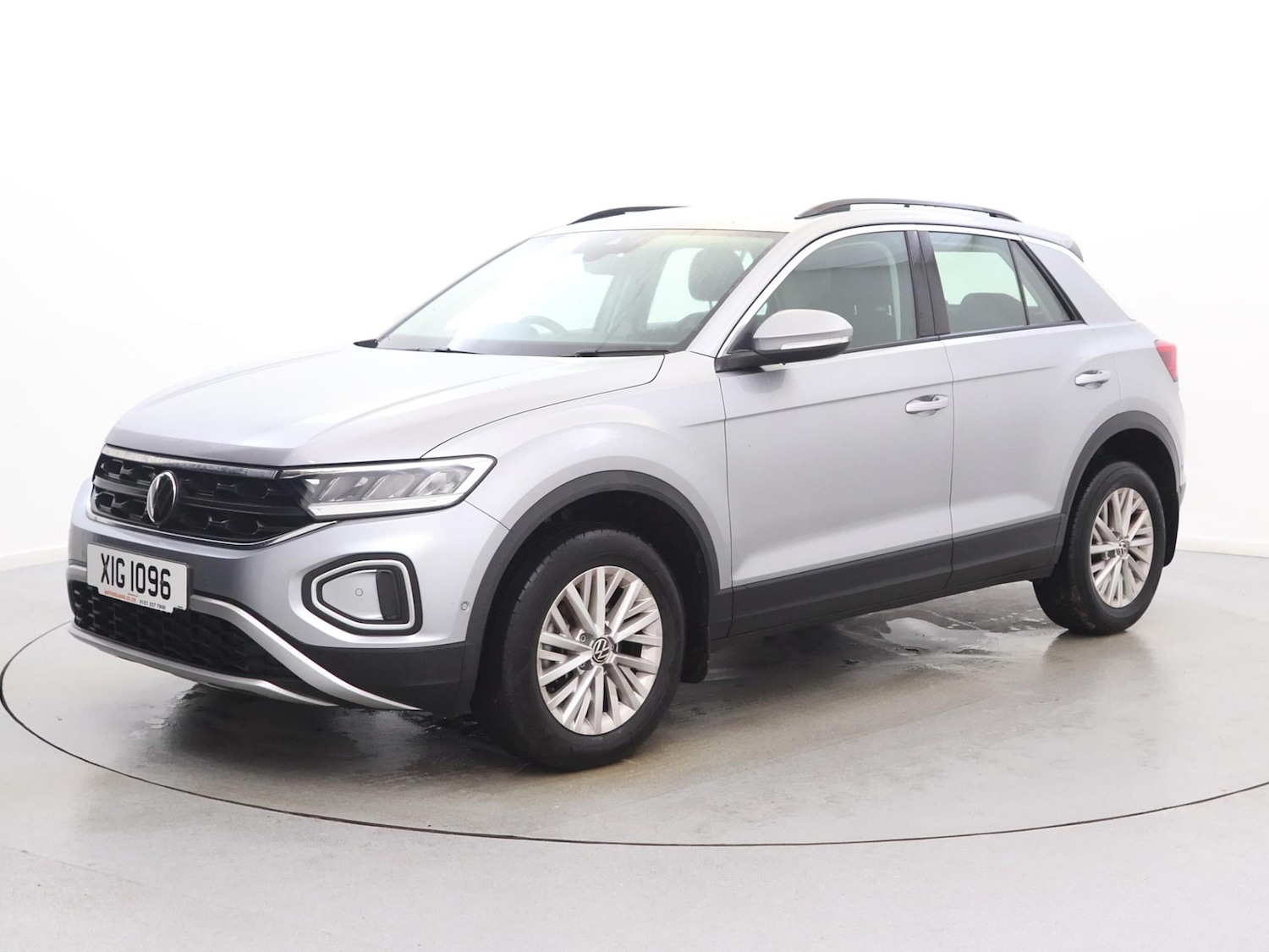 Used Volkswagen T-Roc 2023 for sale - 76916451: Photo 3