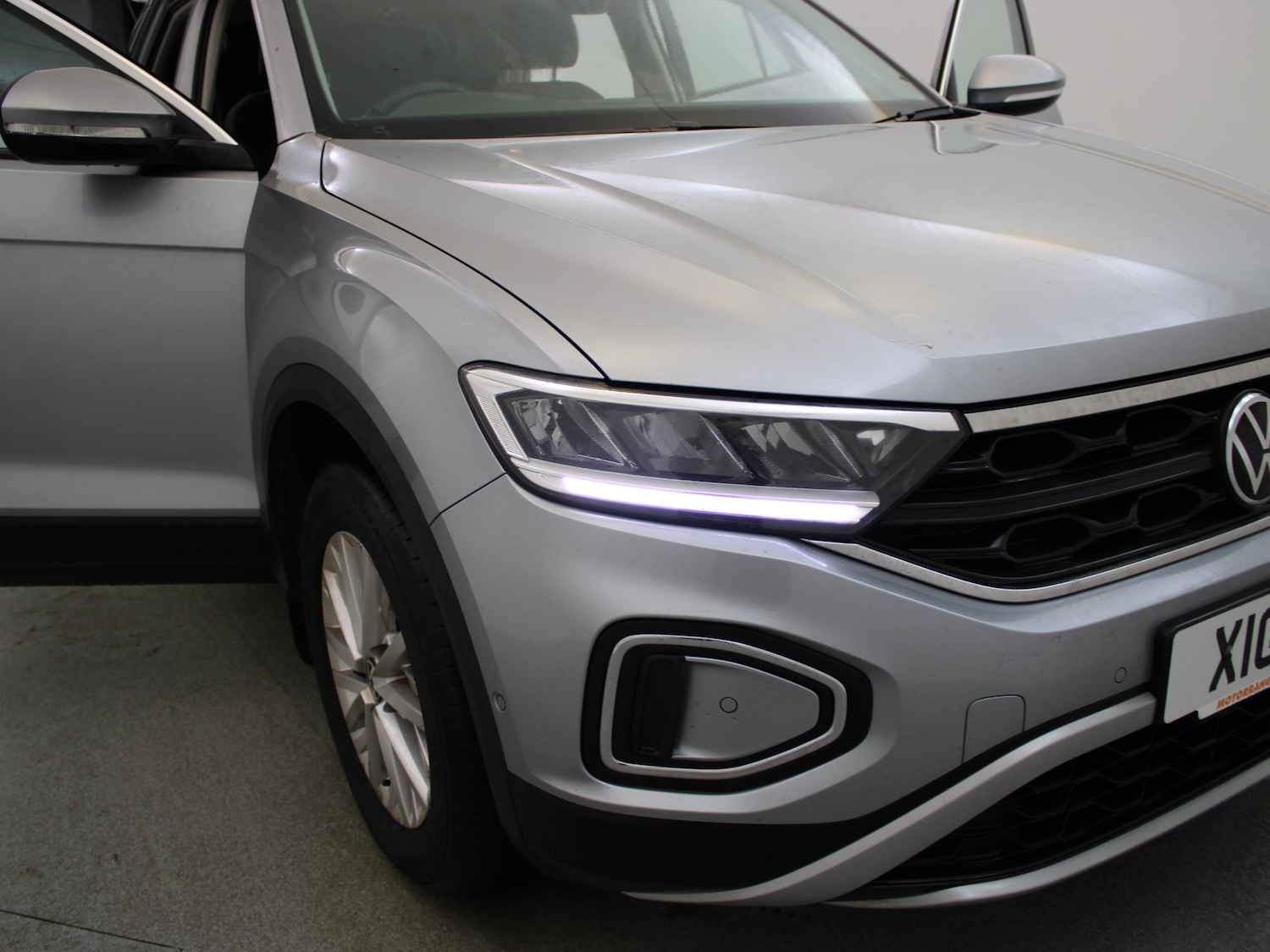 Used Volkswagen T-Roc 2023 for sale - 76916451: Photo 38