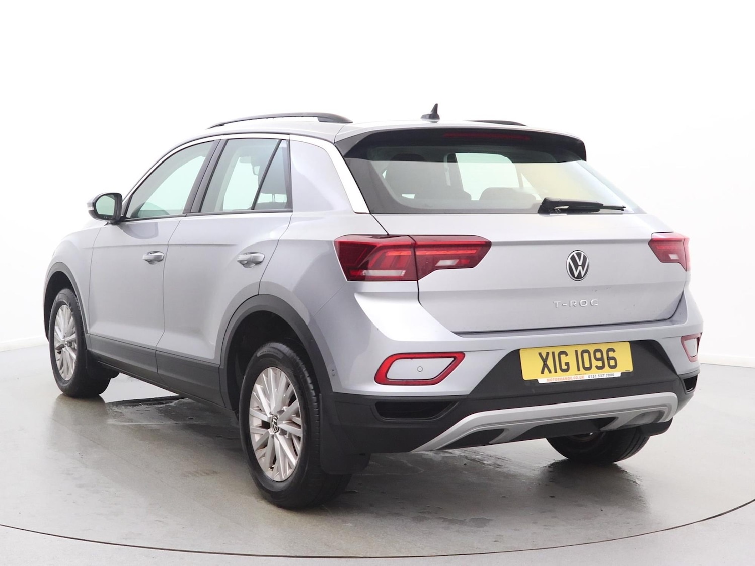 Used Volkswagen T-Roc 2023 for sale - 76916451: Photo 7
