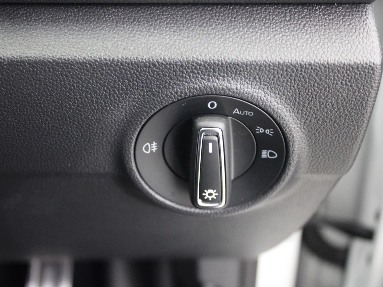 Used Volkswagen T-Roc 2025 for sale - 77687007: Photo 35