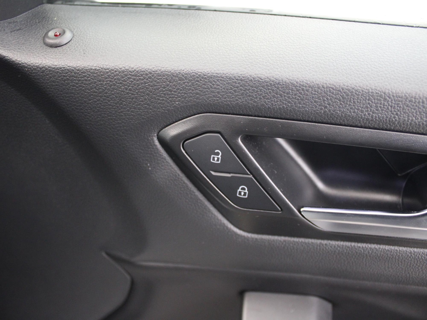 Used Volkswagen T-Roc 2025 for sale - 77687007: Photo 37