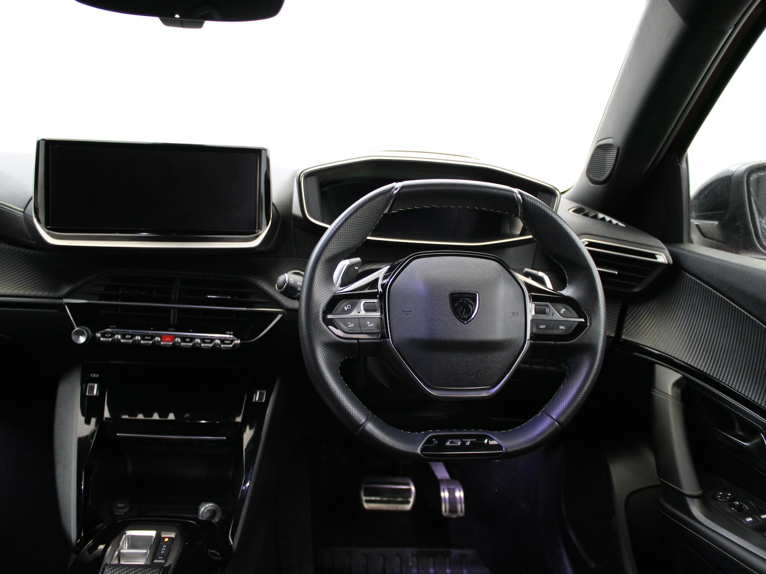 Used Peugeot 2008 2023 for sale - 76637024: Photo 13