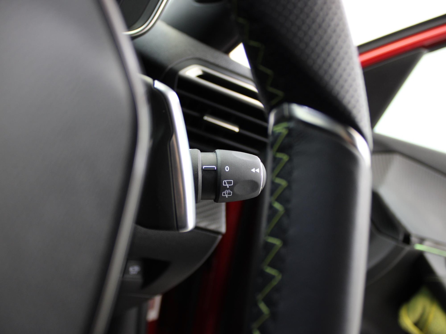 Used Peugeot 2008 2023 for sale - 76637024: Photo 35