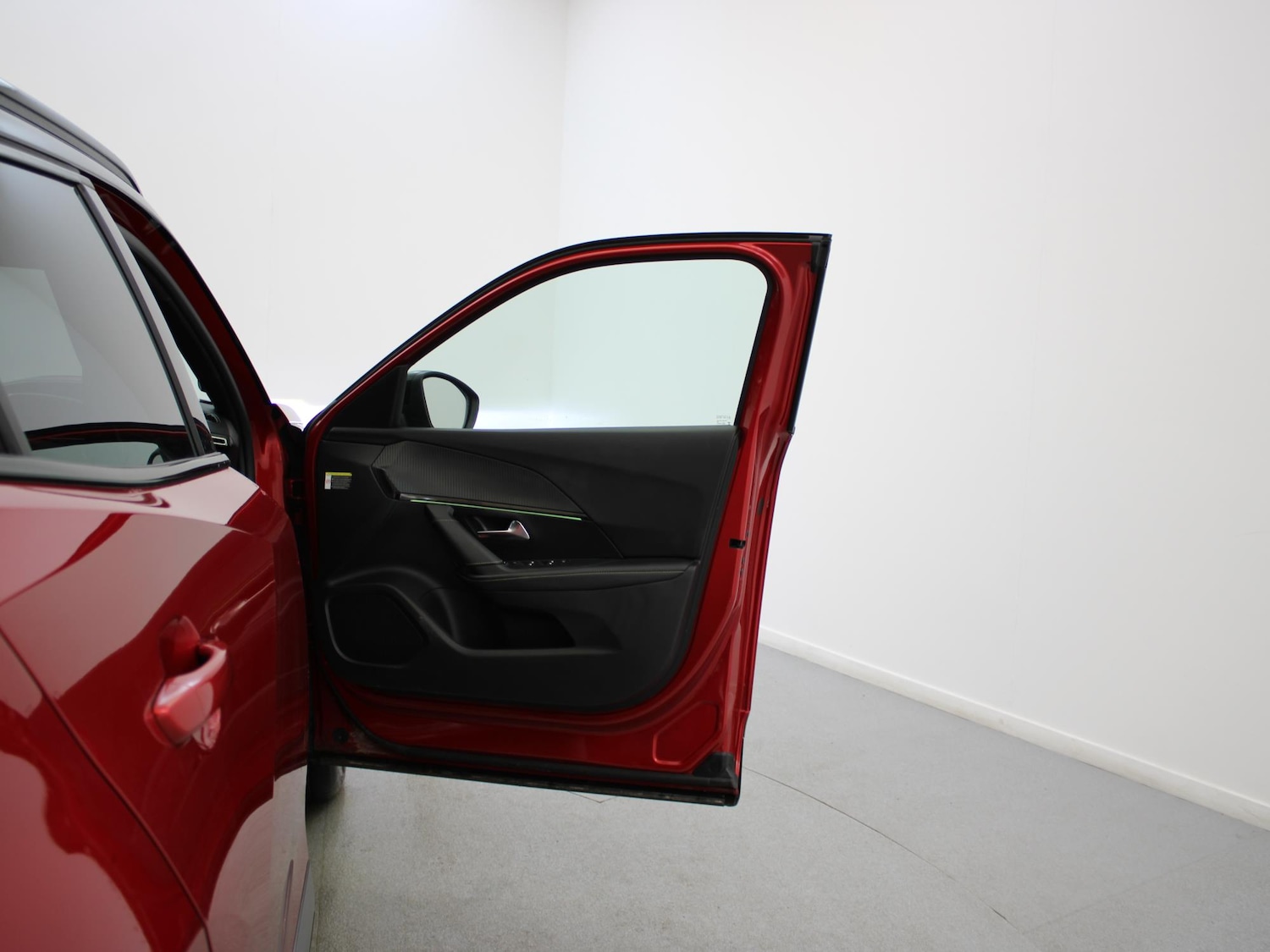 Used Peugeot 2008 2023 for sale - 76637024: Photo 37