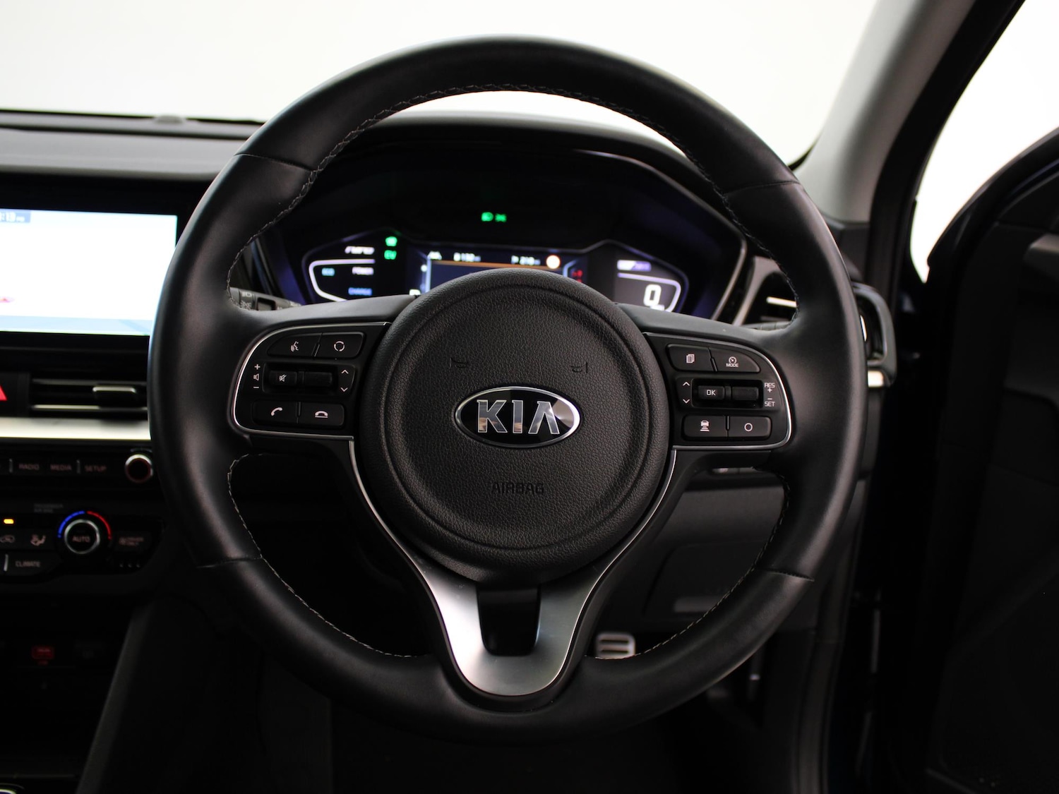 Used Kia Niro 2021 for sale - 76128318: Photo 33