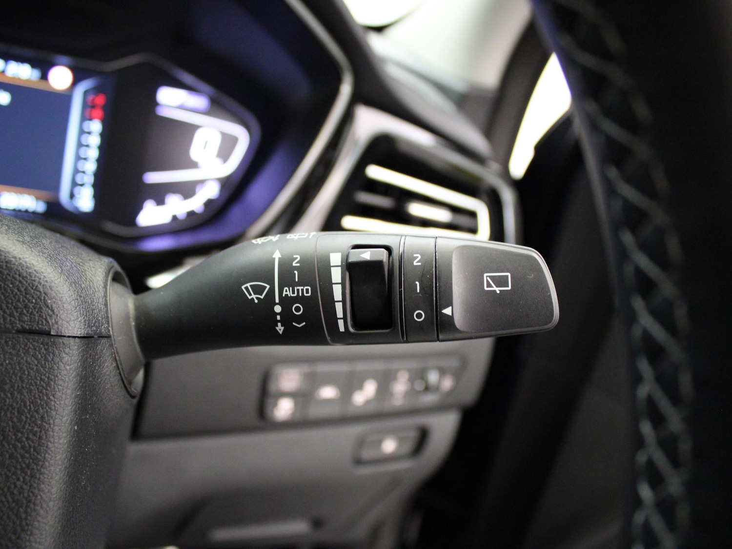 Used Kia Niro 2021 for sale - 76128318: Photo 36