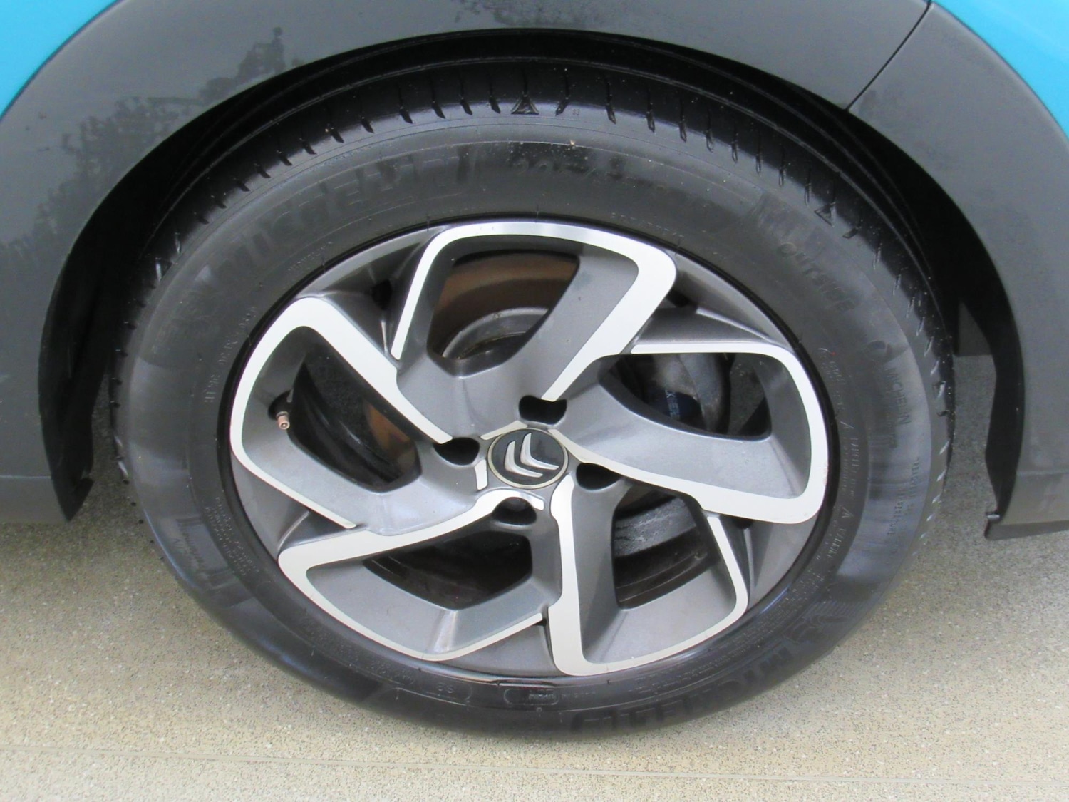 Vehicle 28
