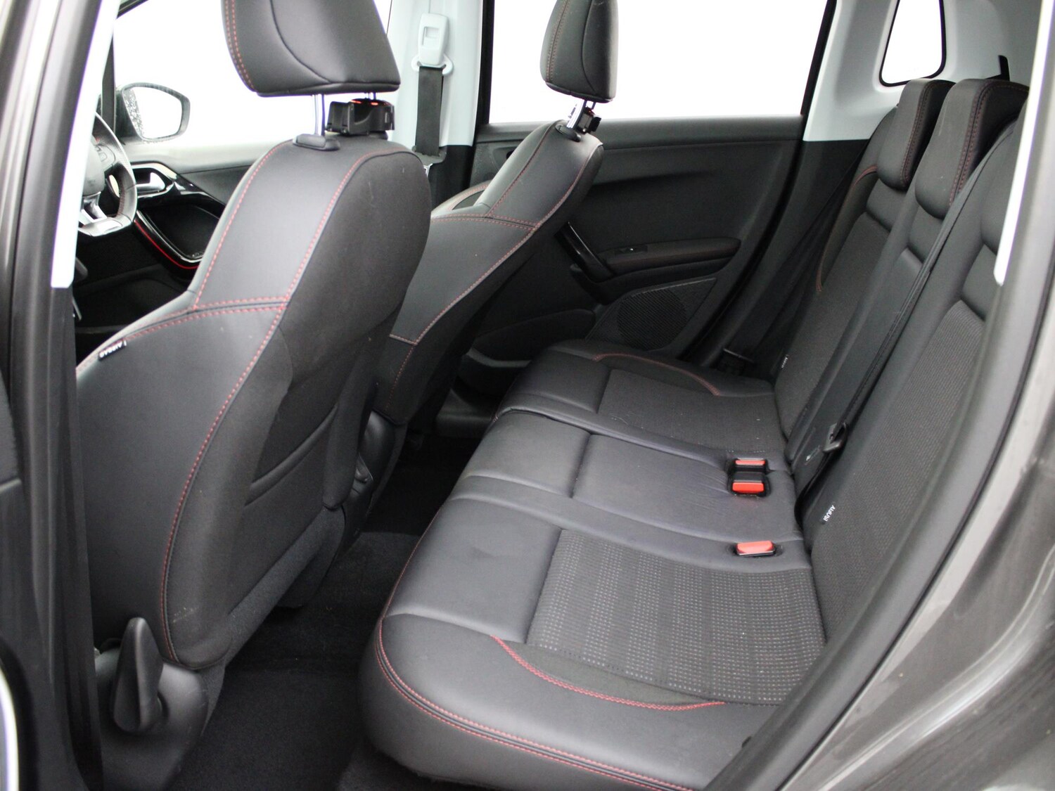 Used Peugeot 2008 2018 for sale - 77472823: Photo 9