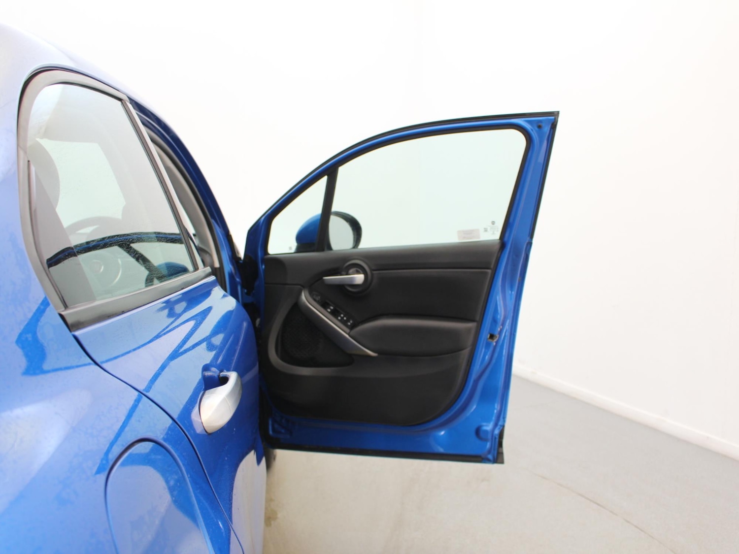 Used Fiat 500X 2025 for sale - 76515867: Photo 30