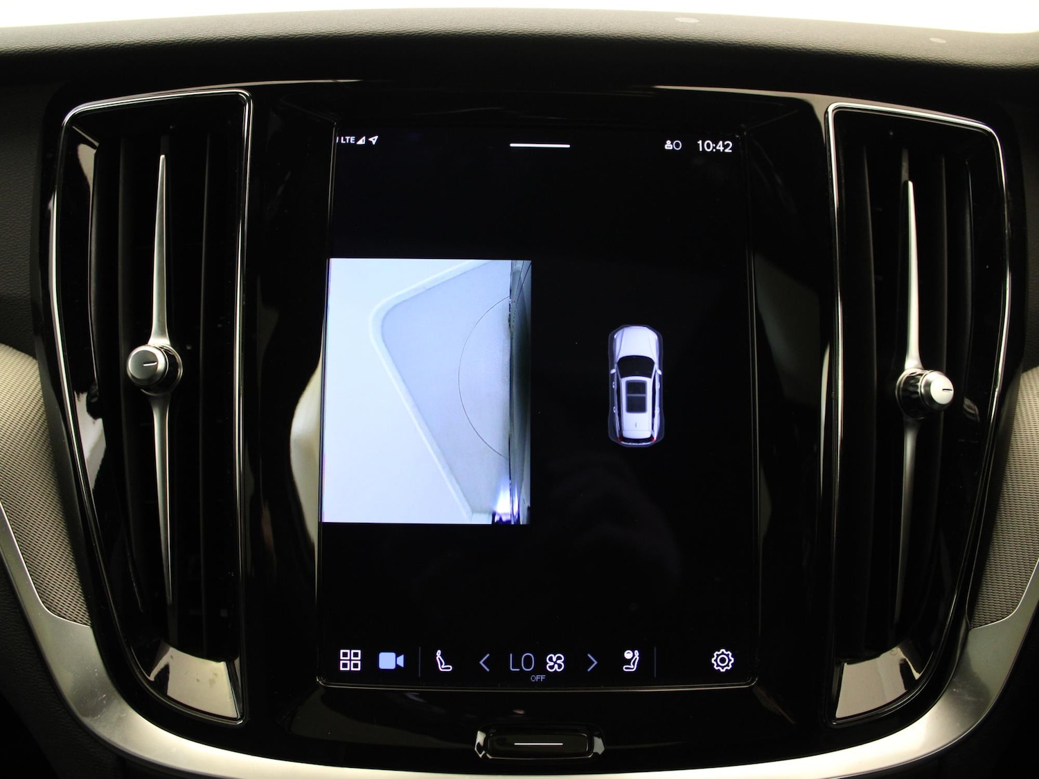 Used Volvo V60 2022 for sale - 77635133: Photo 22