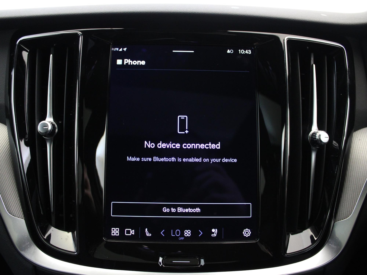 Used Volvo V60 2022 for sale - 77635133: Photo 29