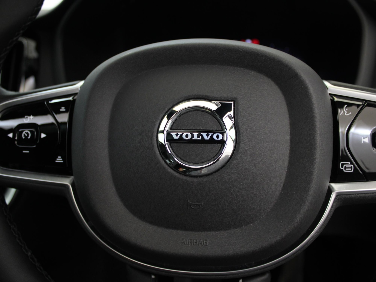 Used Volvo V60 2022 for sale - 77635133: Photo 39