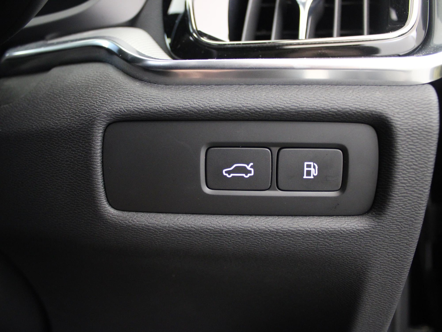 Used Volvo V60 2022 for sale - 77635133: Photo 43