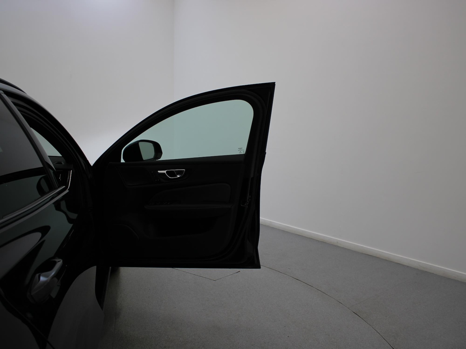 Used Volvo V60 2022 for sale - 77635133: Photo 44