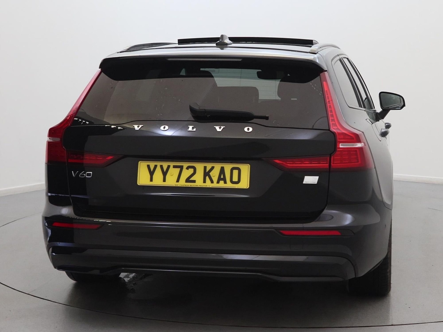 Used Volvo V60 2022 for sale - 77635133: Photo 6