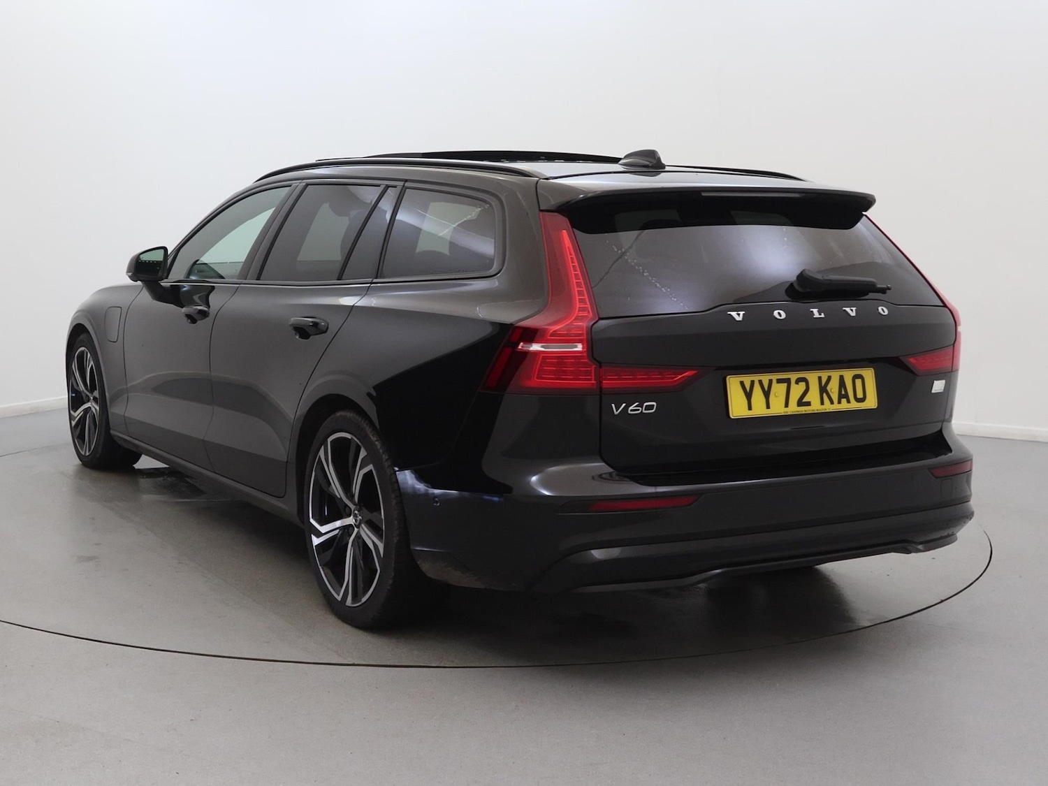 Used Volvo V60 2022 for sale - 77635133: Photo 7