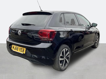 Used Volkswagen Polo 2018 for sale - 76047407: Photo