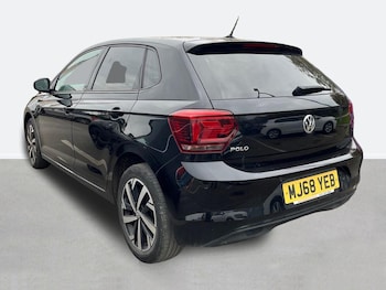 Used Volkswagen Polo 2018 for sale - 76047407: Photo