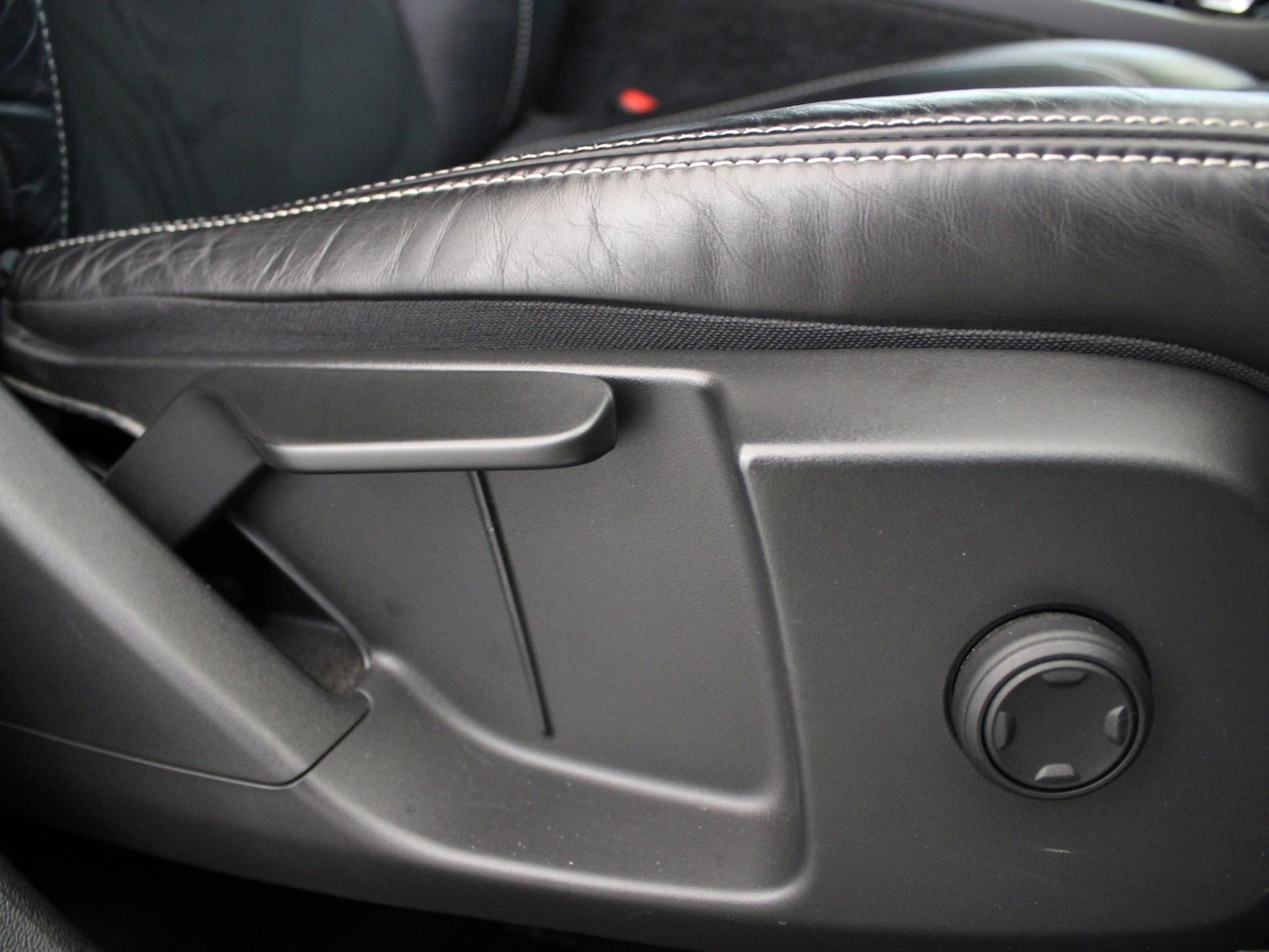 Used Volvo XC40 2021 for sale - 76692349: Photo 10