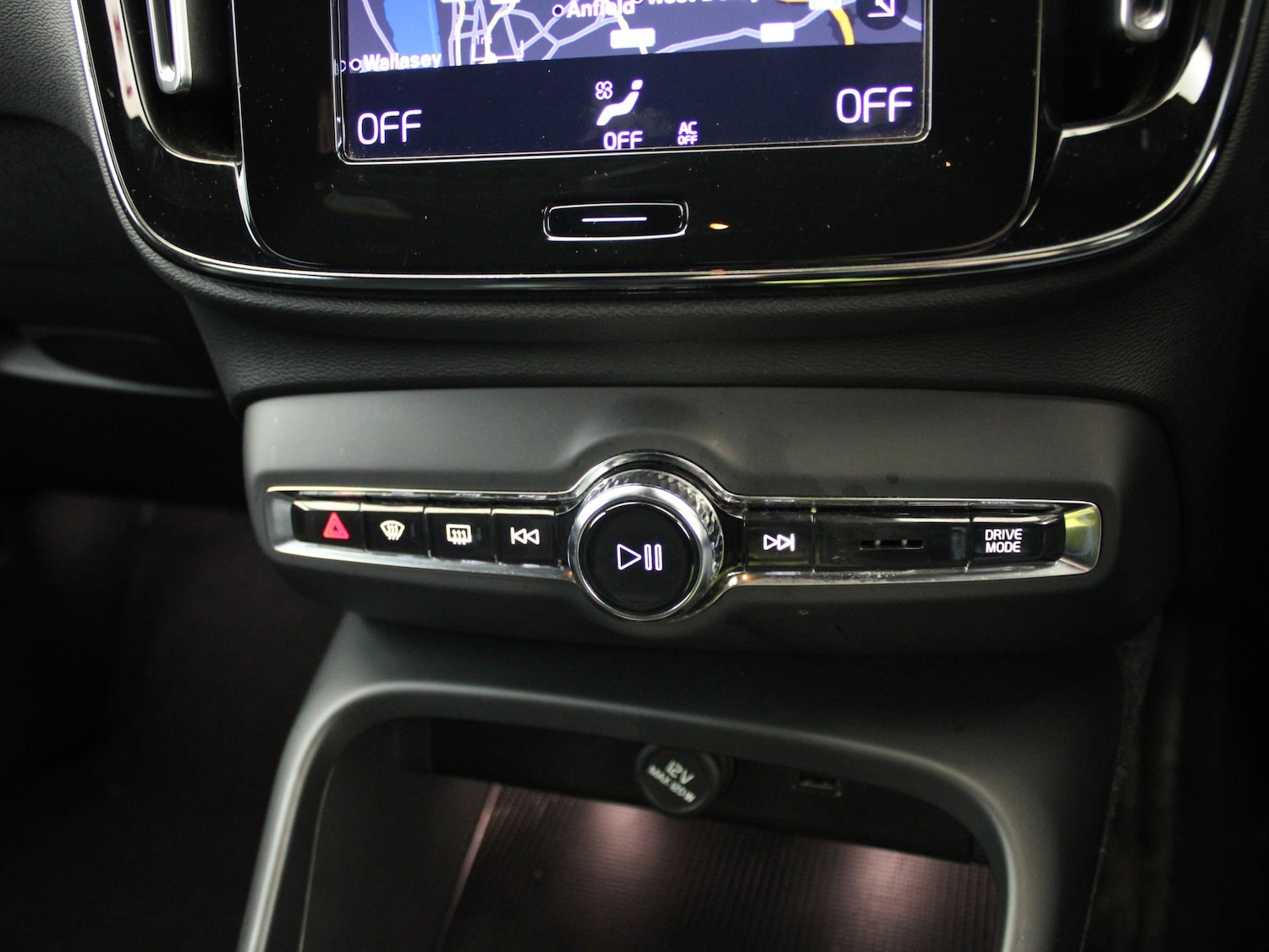 Used Volvo XC40 2021 for sale - 76692349: Photo 25