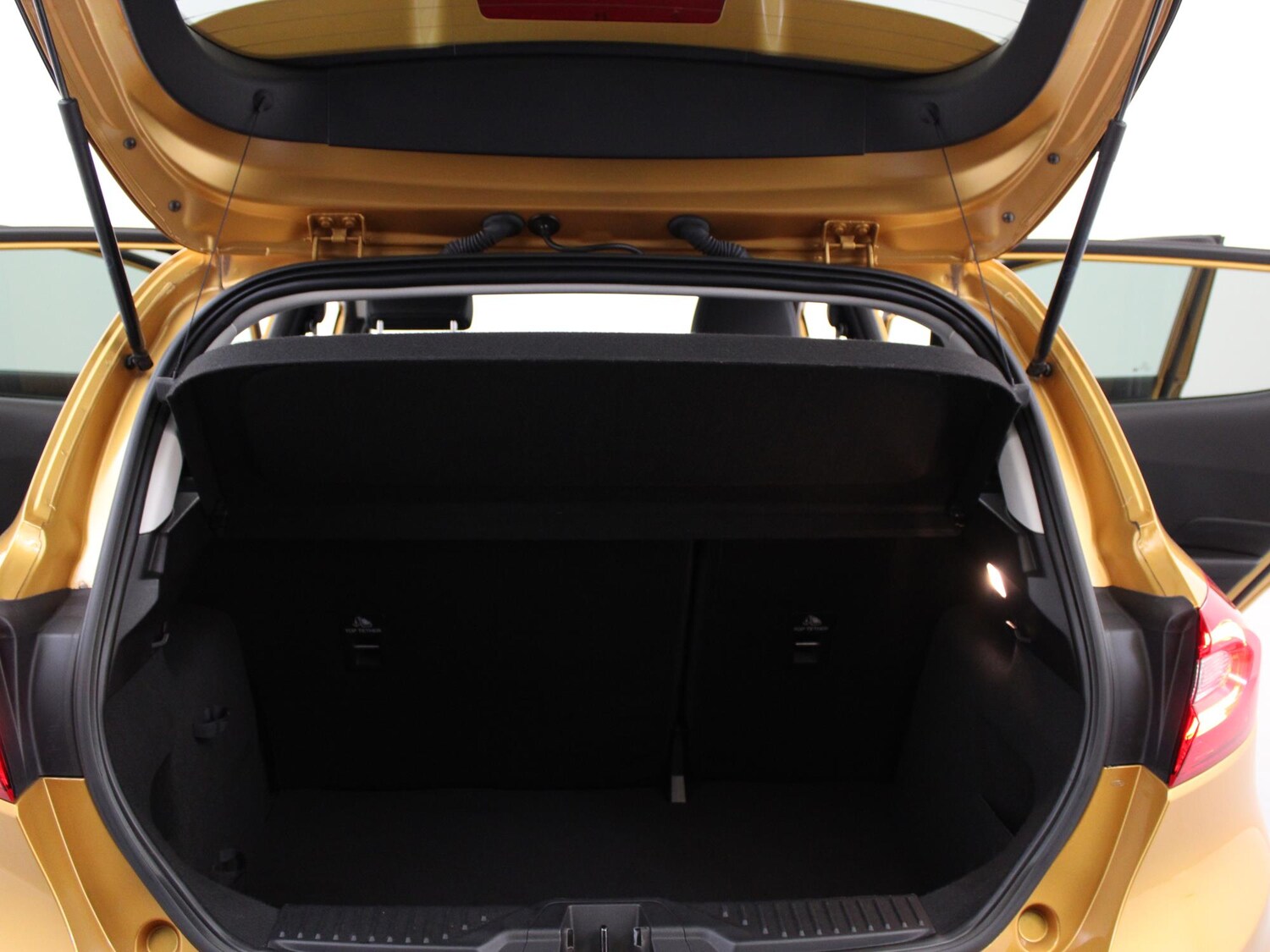 Used Ford Fiesta 2018 for sale - 76047392: Photo 34