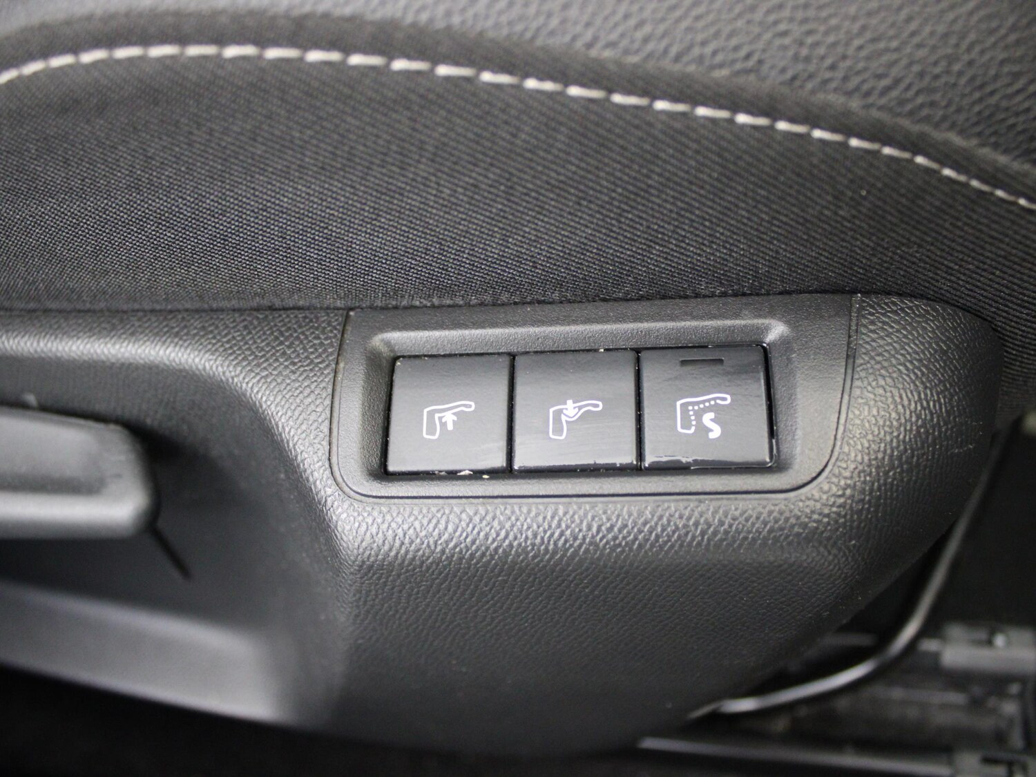 Used Vauxhall Mokka 2024 for sale - 76311124: Photo 10