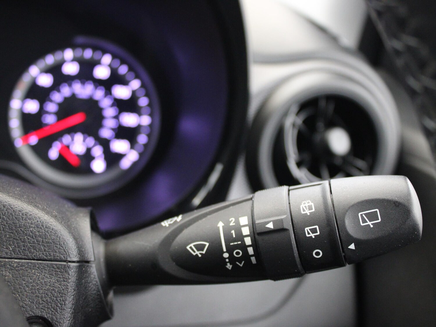 Used Hyundai i10 2021 for sale - 78052864: Photo 15