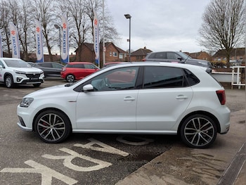 Used Volkswagen Polo 2016 for sale - 77829489: Photo